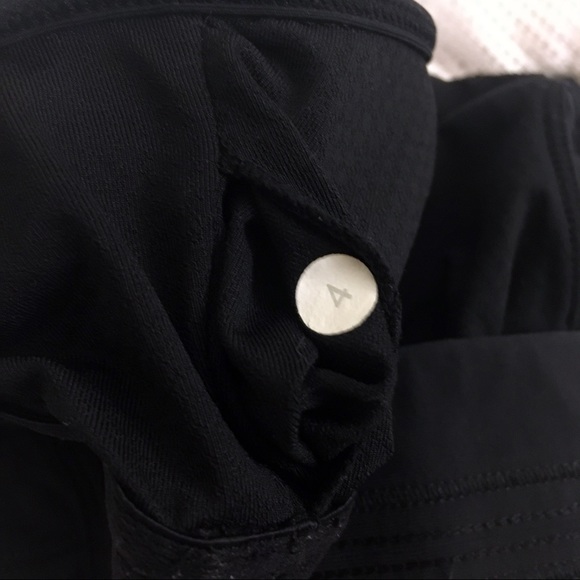 Lululemon women’s black tank top size 4 - Picture 3 of 4